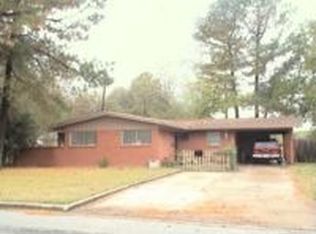 155 32nd St NE, Paris, TX 75460