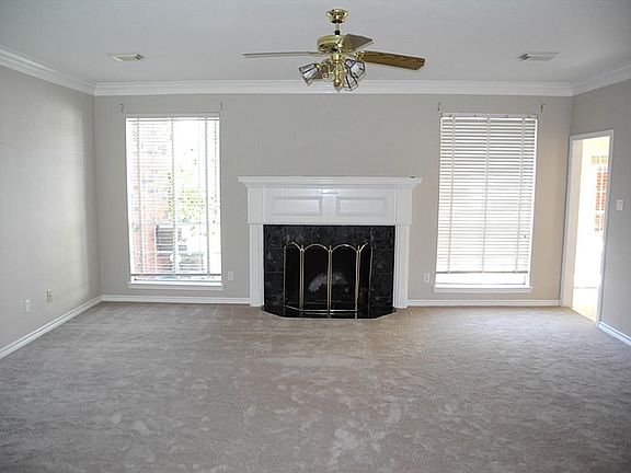 2nd image of 1515 Old Elm Trl
