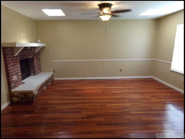 3 bed, 2.0 bath, 1143 sqft, $1,150 — Photo 2