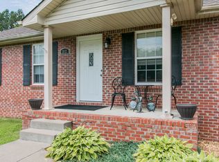 312 Maple Park Dr, Clarksville, TN 37040