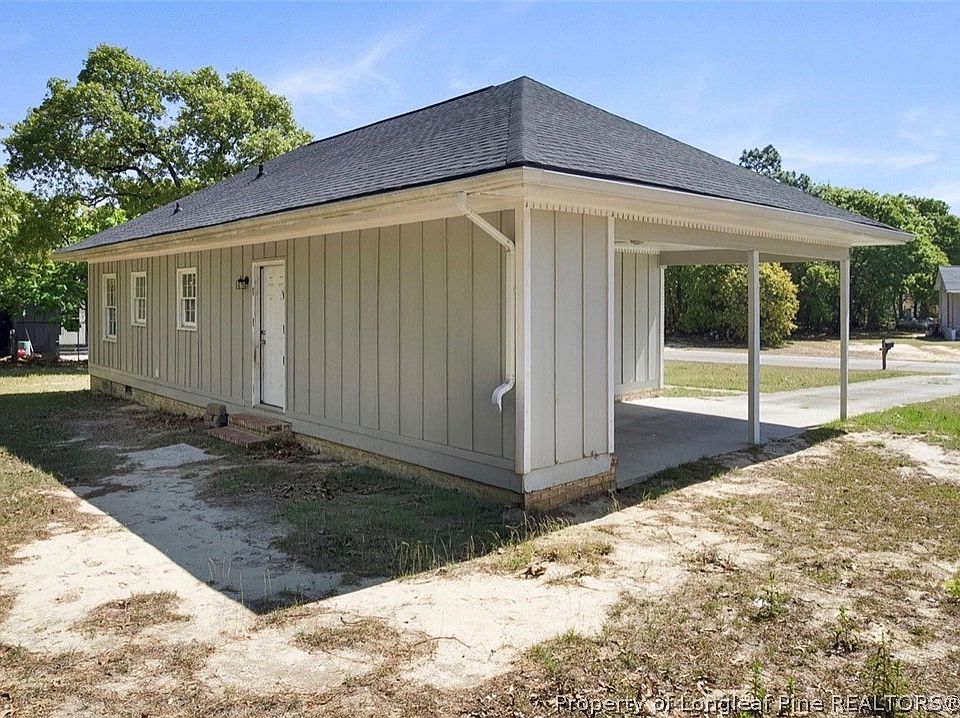 22nd image of 818 Grambling Ct