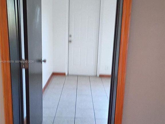 4th image of 209 SW 12th St