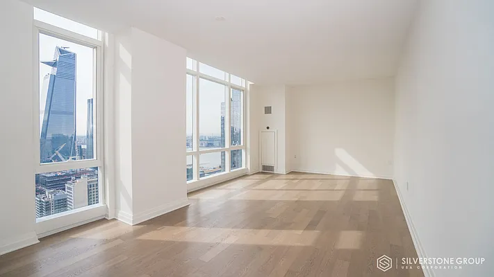 Rented by Silverstone Group USA Corp. | media 9