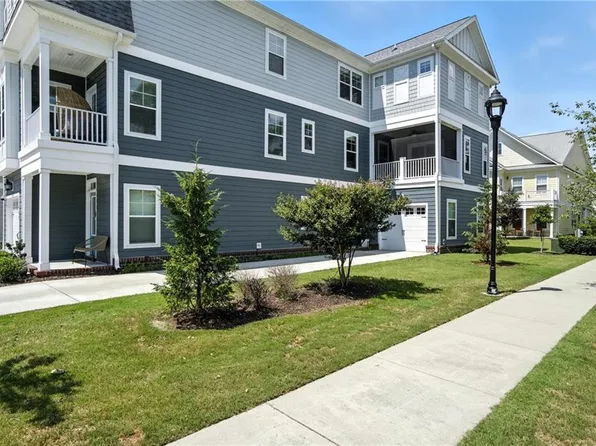 102 Mizzen Quarter Loop, Yorktown, VA 23693
