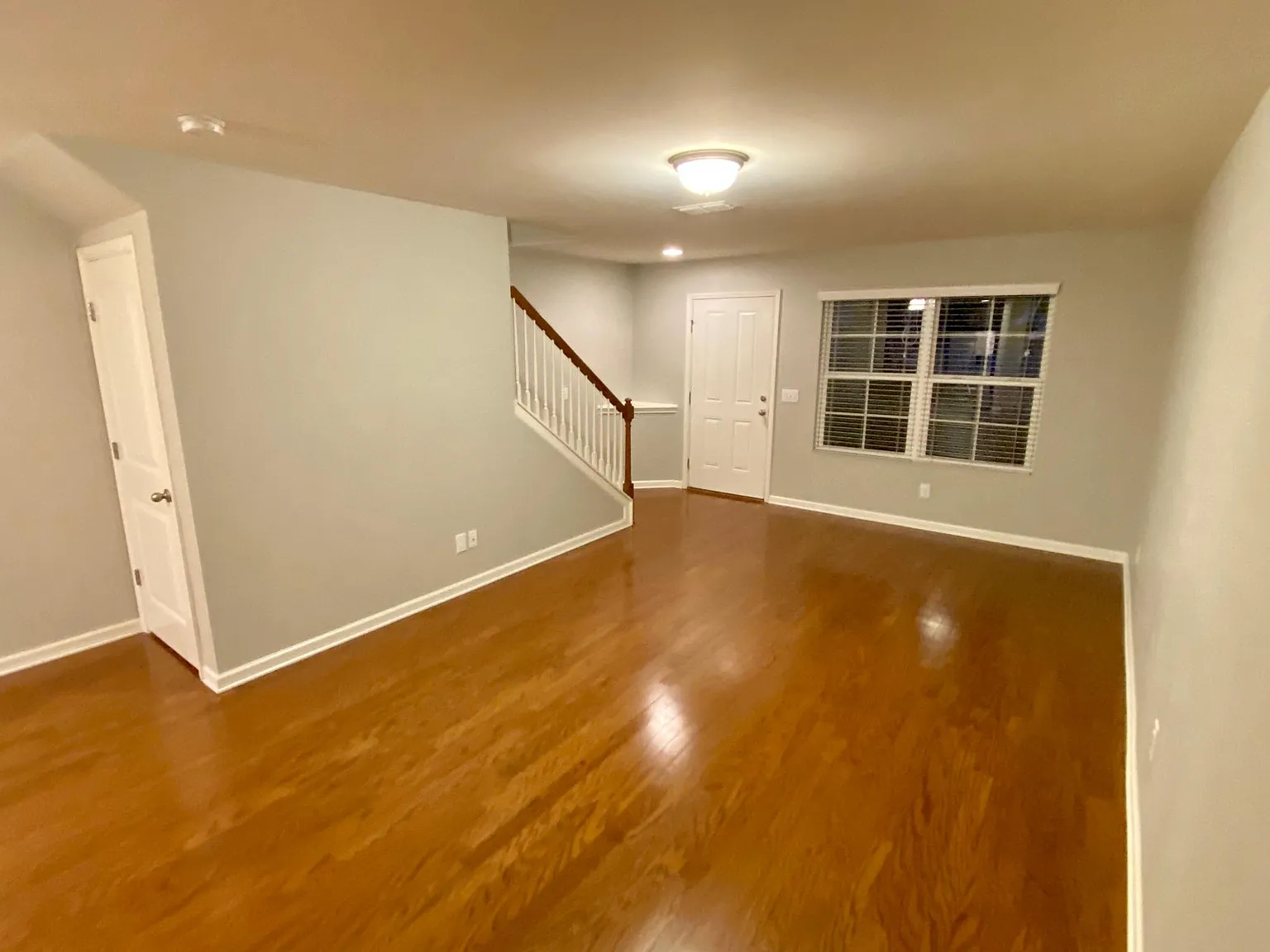 2 bed, 2.5 bath, 1216 sqft, $2,100 — Photo 4