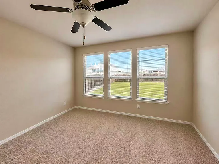 2316 Grant Park Way — Photo 9