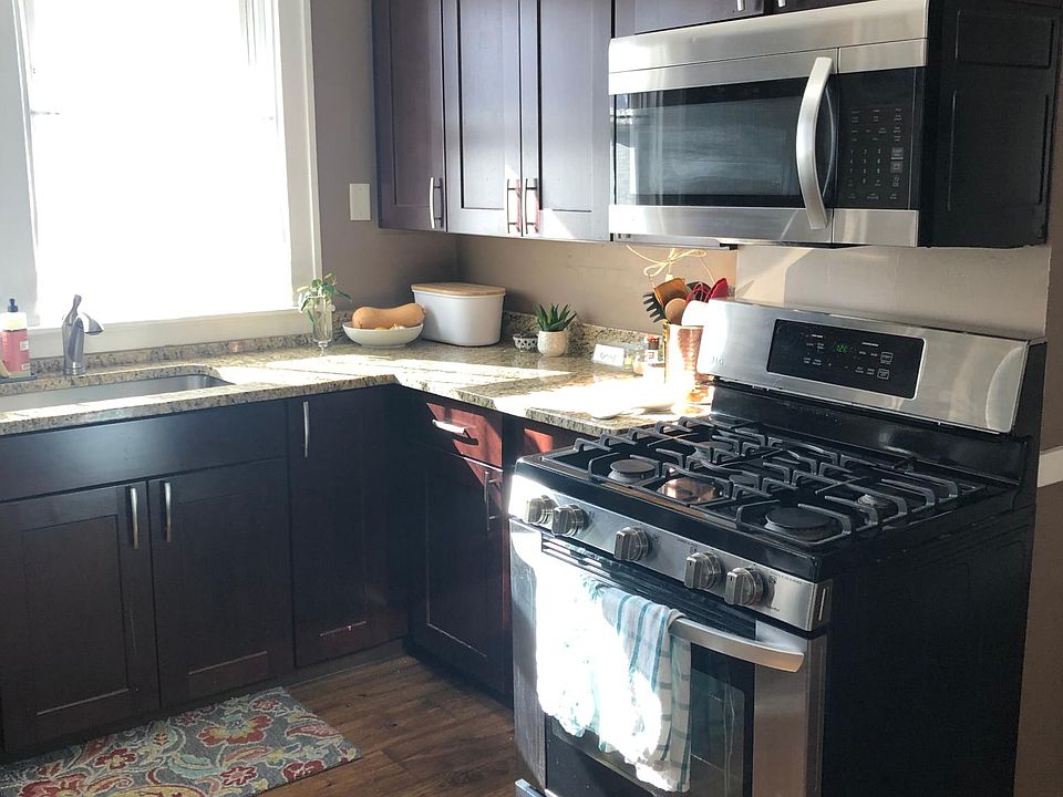 1st image of 2-64 Pinewood Ave Floor 2