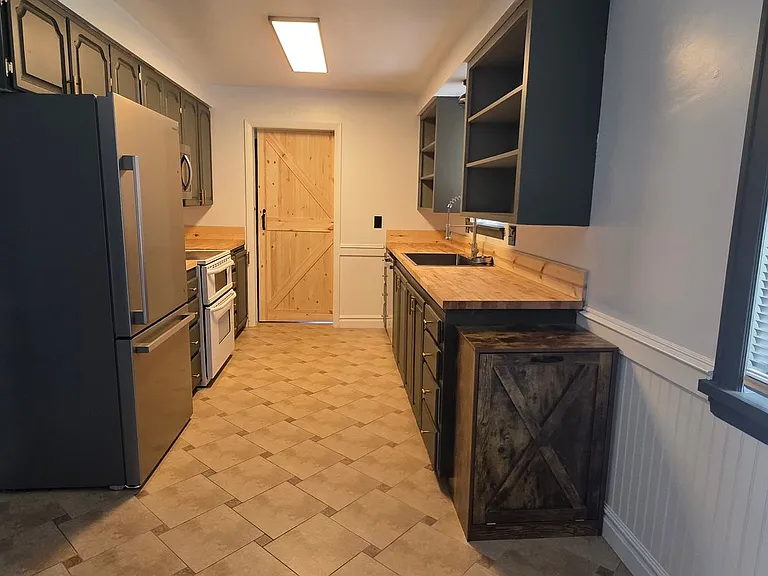 35 N Adams St — Photo 9