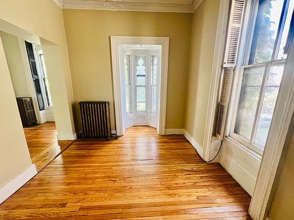4th image of 222 Montgomery St Floor 3