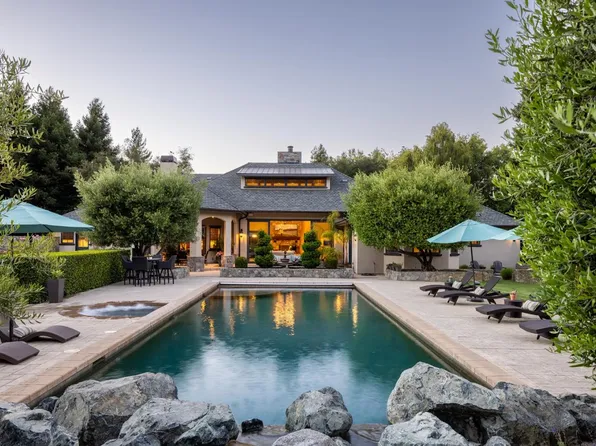 8640 River Meadows Rd, Carmel, CA 93923