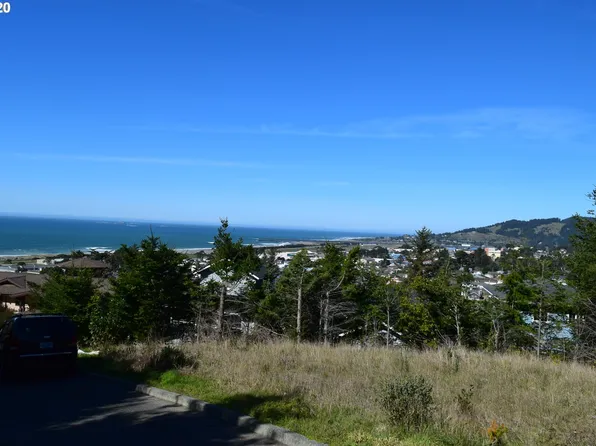 94232 Seaview Ln, Gold Beach, OR 97444