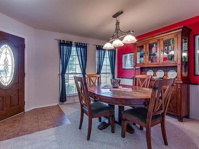 2821 Briargrove Ln — Photo 14