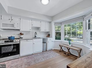 7825 Heatherton Ln, Potomac, MD 20854