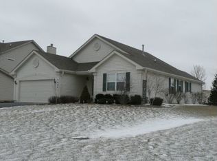 3080 Farmington Dr, Lindenhurst, IL