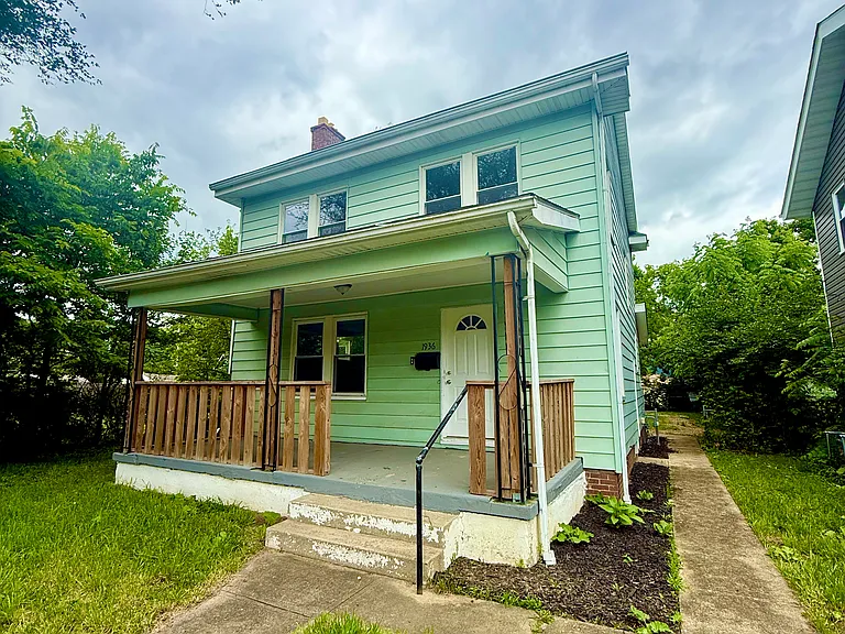 1936 Floral Ave — Photo 1