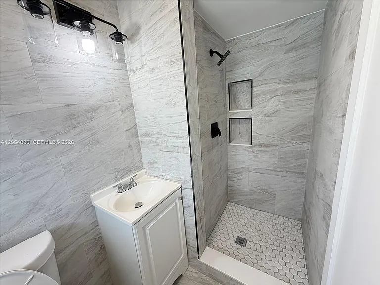 2041 Jackson St #4 — Photo 13