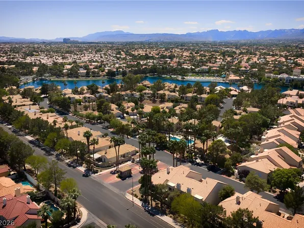 2620 Golden Sands Dr, Las Vegas, NV 89128