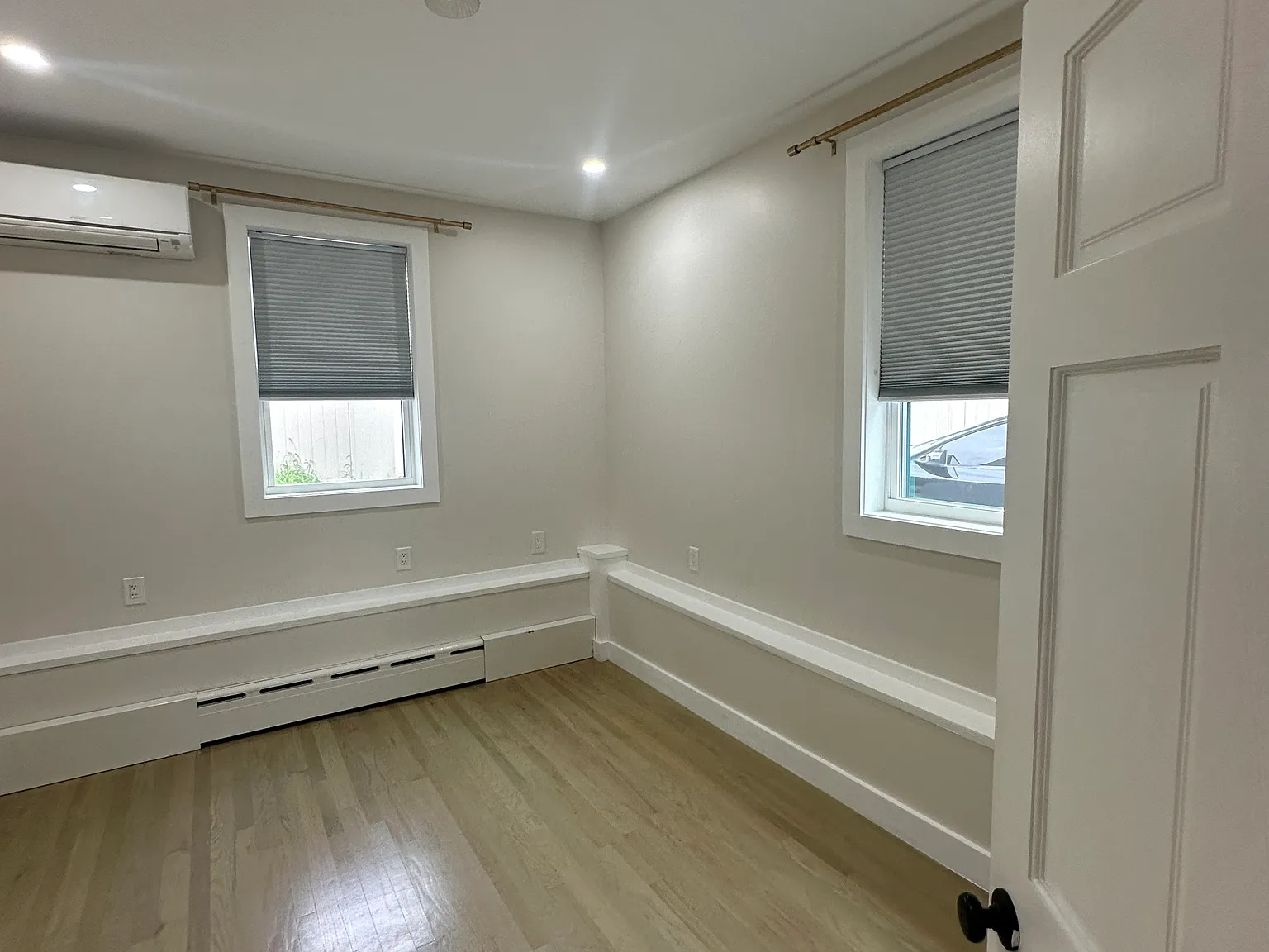 3 bed, 1100 sqft, $3,000 — Photo 4