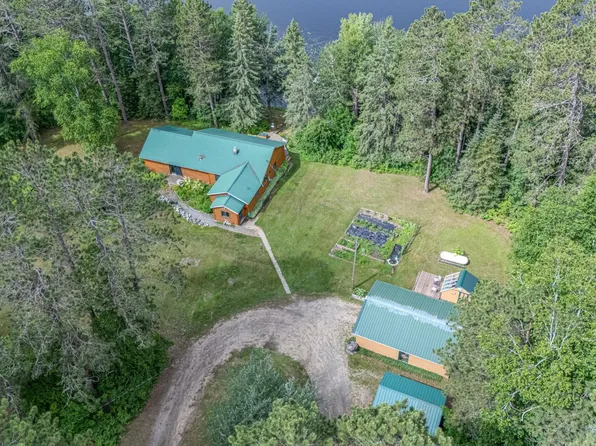 36979 S Pinewood Dr, Bovey, MN 55709