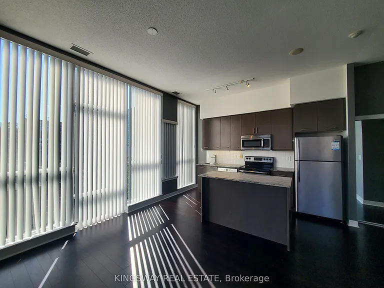 365 Prince Of Wales Dr #405 — Photo 7