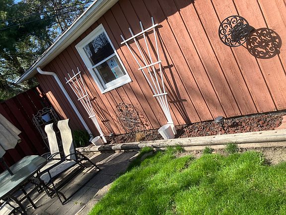 Second patio next to the garage.