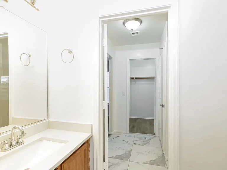 11845 W Lupine Ave — Photo 10