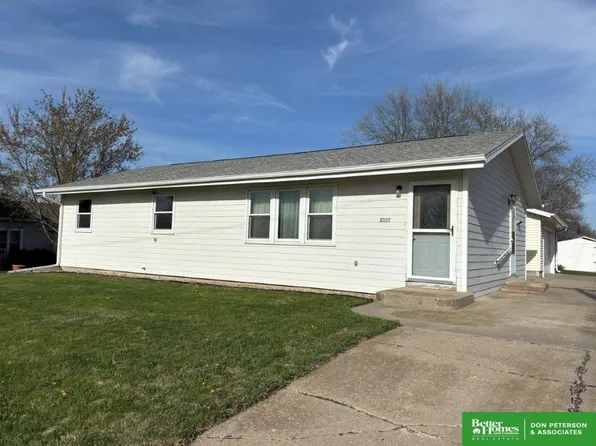 303 N Lemon Ave, Hartington, NE 68739