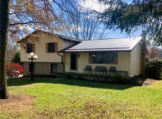 4278 Dudley Rd, Mantua, OH 44255