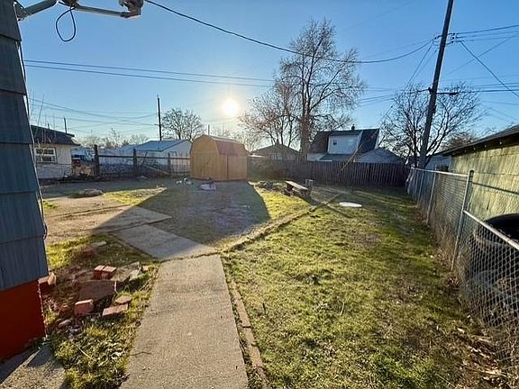 3rd image of 1654 E Rich Ave