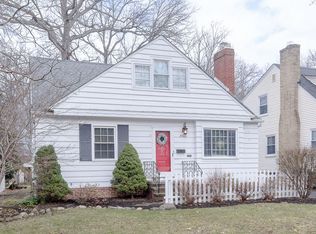 24520 E Oakland Rd, Bay Village, OH 44140