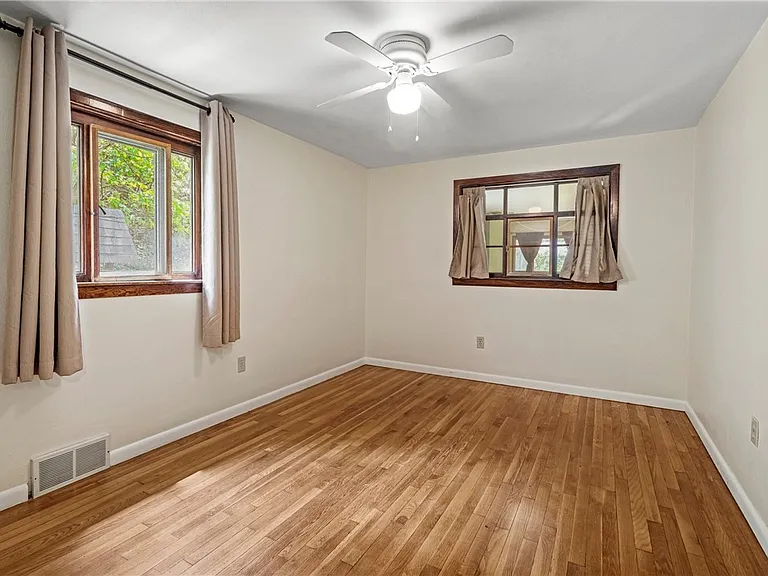 311 Redgate Rd — Photo 12