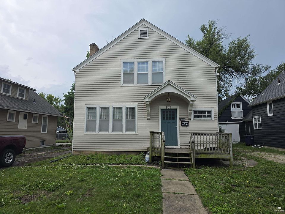 1st image of 809 Bertrand St