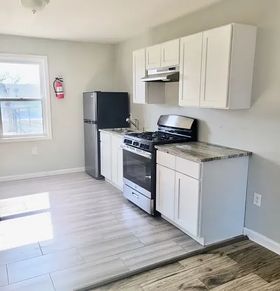 154 Mapes Ave #3 — Photo 3