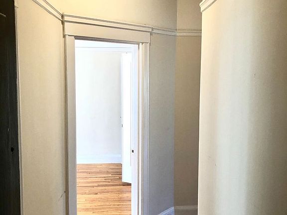 4th image of 1575 Broadway APT 10