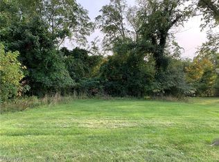 Jaeger Rd, Lorain, OH 44053