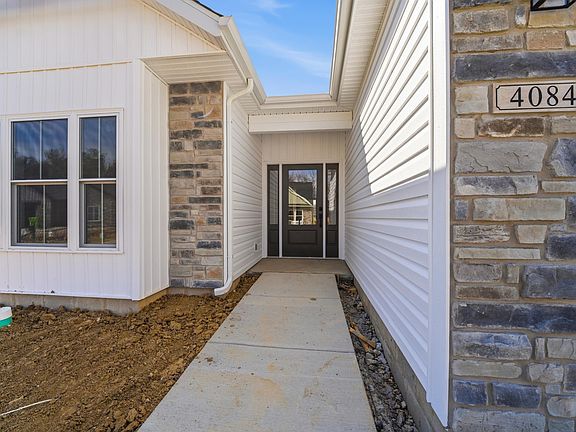 2nd image of 4084 Peterborough Rd