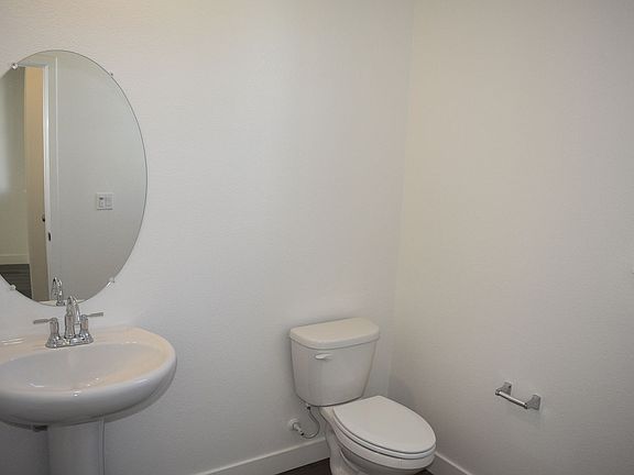 4th image of 4449 Sierra Pine Way