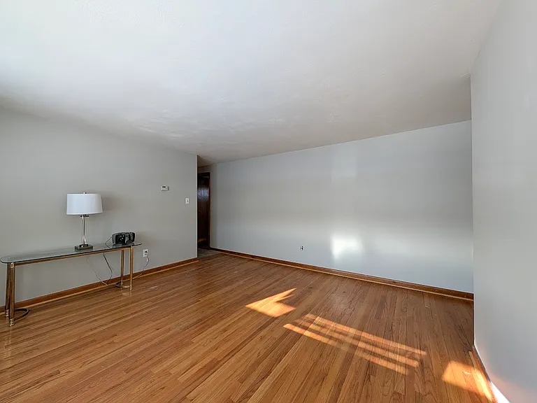 1811 Girard St #2 — Photo 6