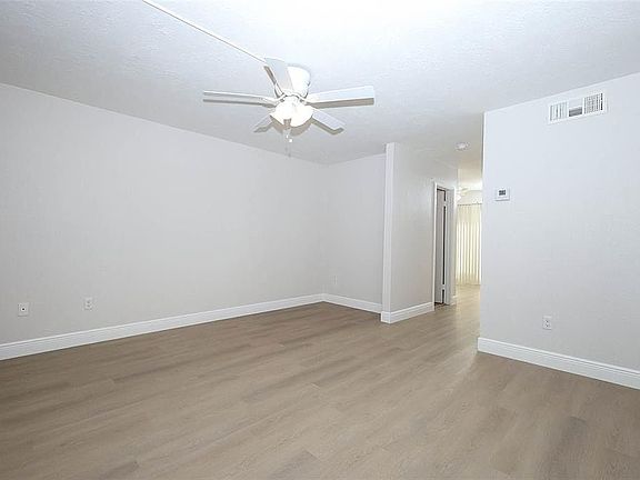 2nd image of 4029 Henley Rd #1705