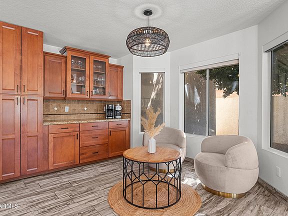 3rd image of 4003 W ROSE GARDEN Lane
