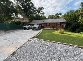 113 Diane Ln, Rossville, GA 30742