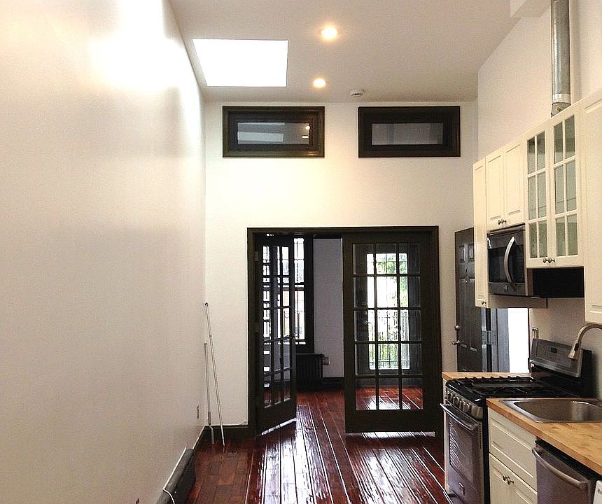 1st image of 259 Melrose St APT 3L