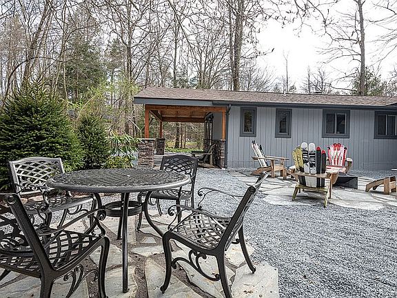 5th image of 310 Meadowbrook Ct