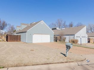 1018 S Woodcrest Dr, Stillwater, OK 74074