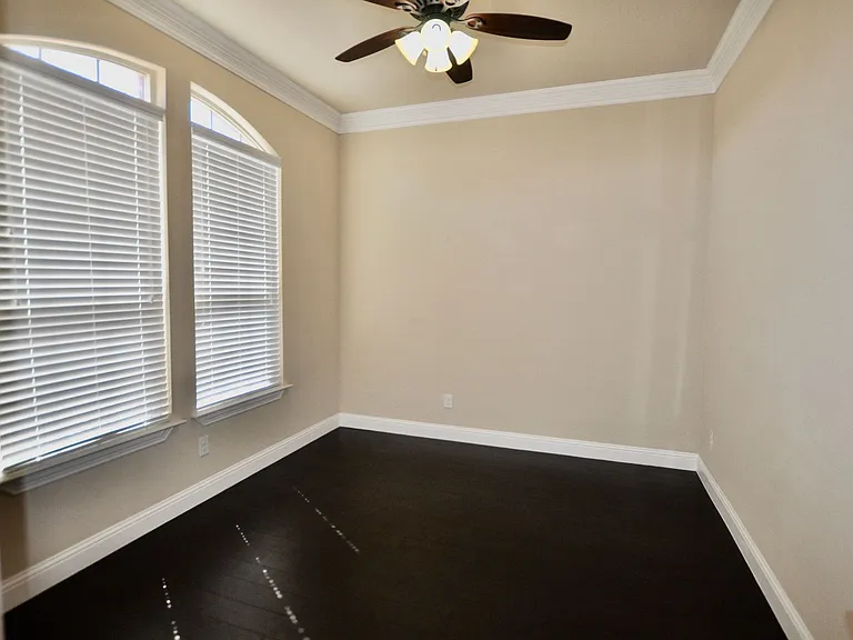 2529 Elk Hollow Ln — Photo 8