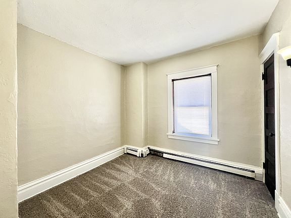 3rd image of 153 S High St #11335619