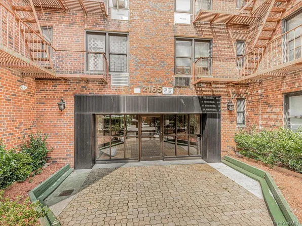 2165 Matthews Avenue #4A, Bronx, NY 10462