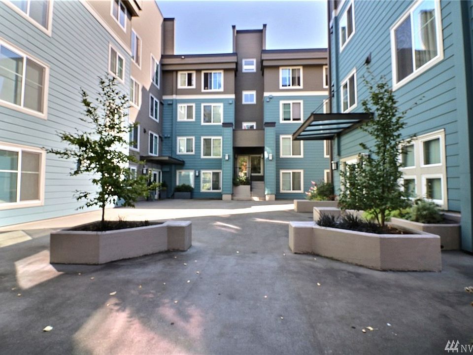 1st image of 300 10th Ave Unit B205
