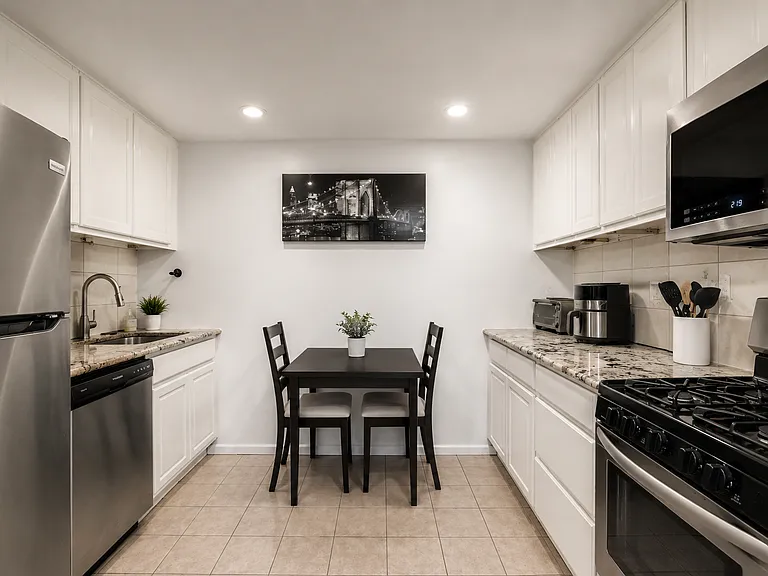 257 Water St #4C — Photo 3