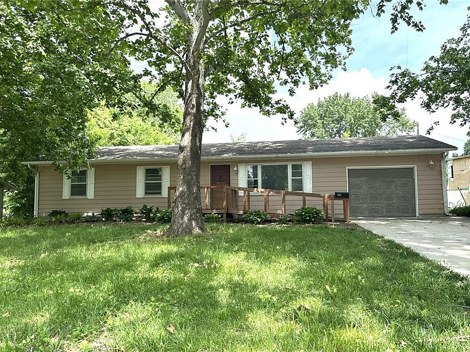 1st image of 1618 E Glenn Dr